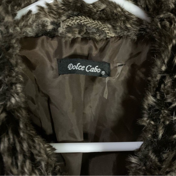 Dolce Cabo Faux Fur Brown and Tan Vest. Size Large. - Picture 3 of 7